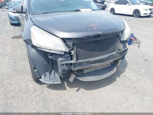1GNKVHKD5EJ328726 Chevrolet Traverse 2lt