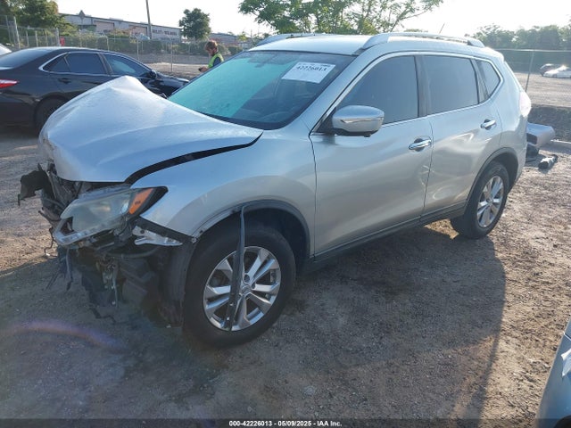 KNMAT2MT3FP523606 Nissan ROGUE SV