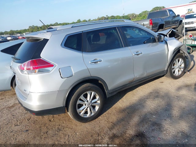 KNMAT2MT3FP523606 Nissan ROGUE SV