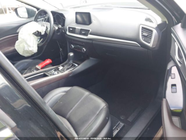 3MZBN1V39JM223684 Mazda Mazda3 Touring