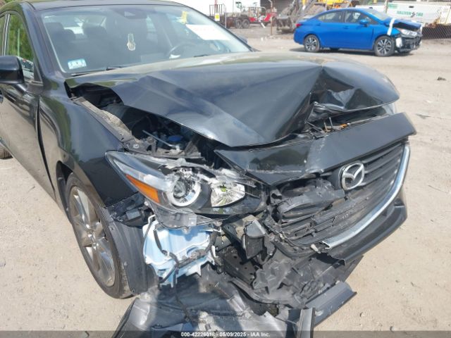 3MZBN1V39JM223684 Mazda Mazda3 Touring