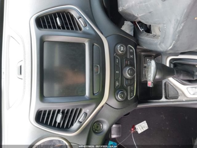 1C4PJLCB5GW369129 Jeep Cherokee 75th Anniversary
