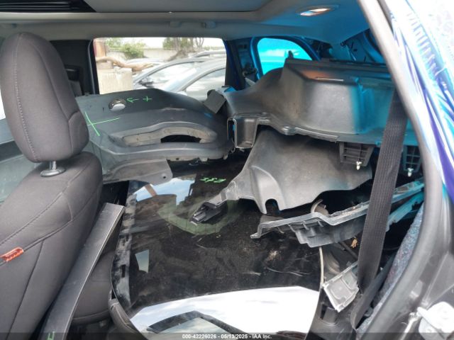 1C4PJLCB5GW369129 Jeep Cherokee 75th Anniversary
