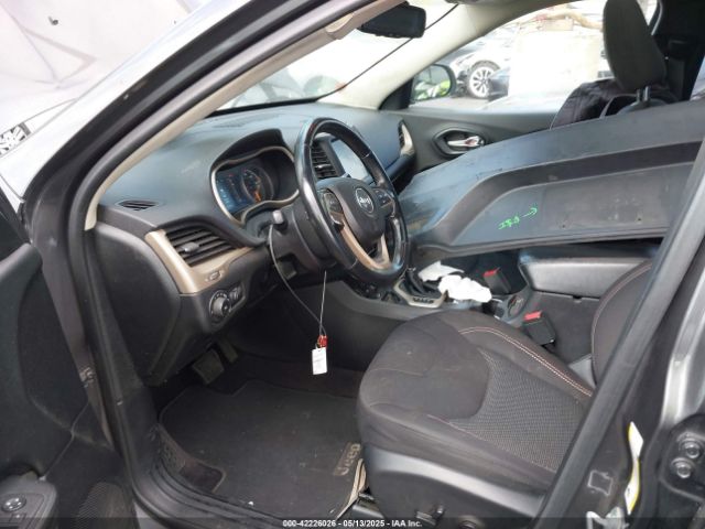 1C4PJLCB5GW369129 Jeep Cherokee 75th Anniversary