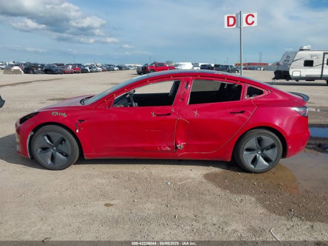 5YJ3E1EA1JF058031 Tesla 2018