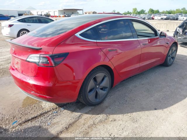 5YJ3E1EA1JF058031 Tesla 2018