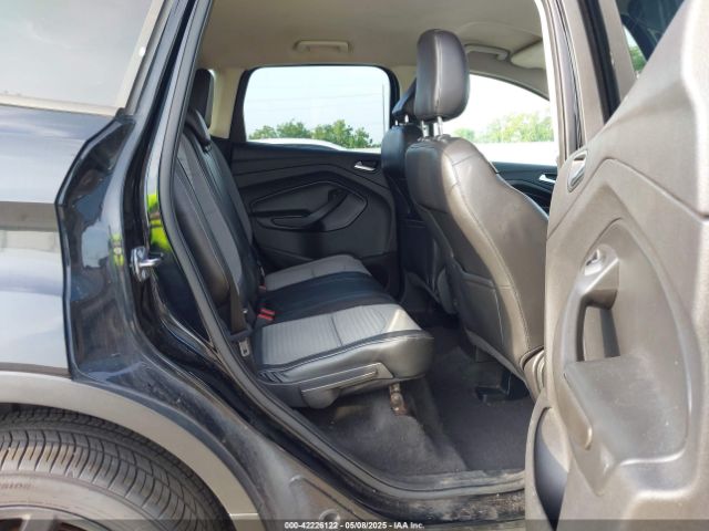 1FMCU0GD2JUA83947 Ford ESCAPE SE