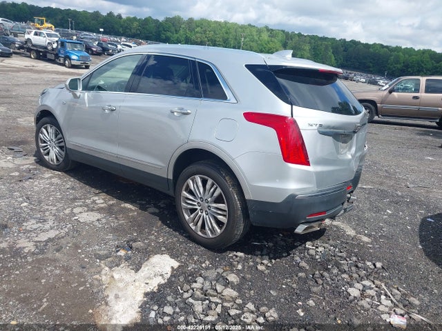 2018 CADILLAC XT5 1GYKNERS2JZ143857 Photo 2
