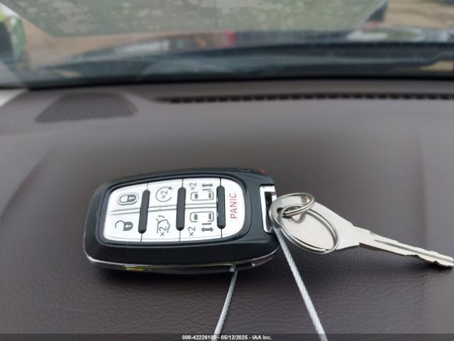 2018 CHRYSLER PACIFICA 2C4RC1EG1JR212407 Photo 10