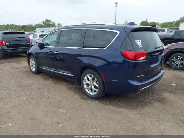 2018 CHRYSLER PACIFICA 2C4RC1EG1JR212407 Photo 2