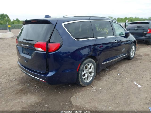 2018 CHRYSLER PACIFICA 2C4RC1EG1JR212407 Photo 3