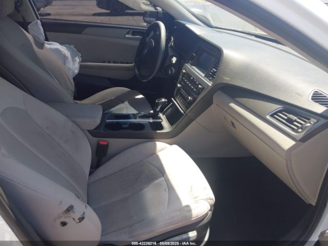 5NPE24AFXHH574114 Hyundai SONATA SE