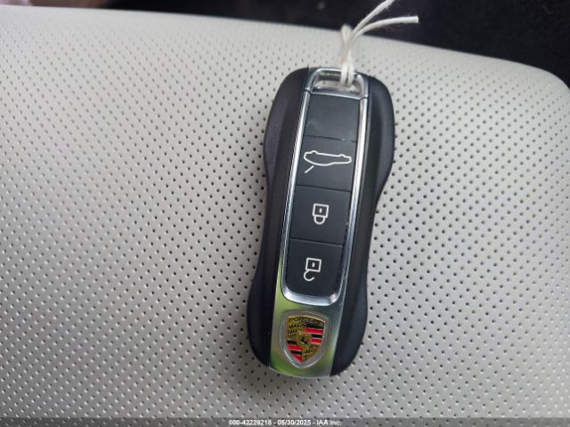 2020 PORSCHE PANAMERA WP0AB2A71LL140714 Photo 10