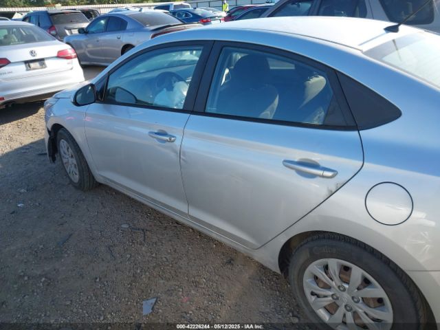 3KPC24A30JE021558 Hyundai ACCENT SE