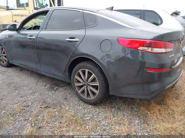 5XXGT4L38KG319215 KIA Optima Lx