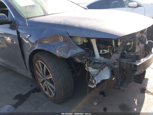 5XXGT4L38KG319215 KIA Optima Lx