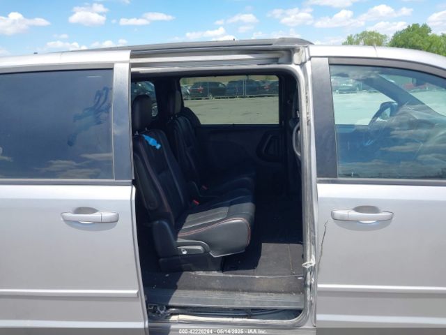 2C4RDGEG4HR715648 Dodge Grand Caravan Gt