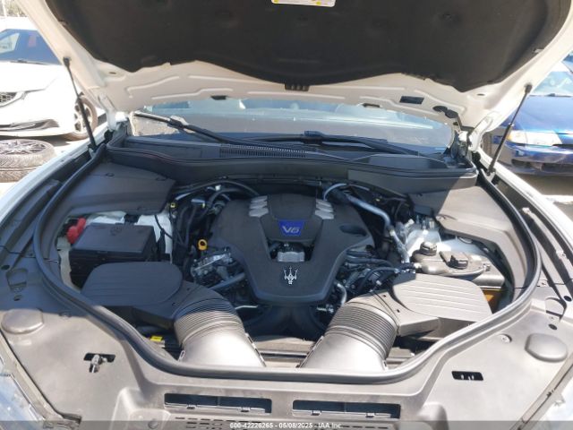 ZN661YUA1LX344780 Maserati LEVANTE S
