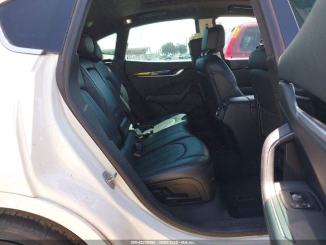 ZN661YUA1LX344780 Maserati LEVANTE S