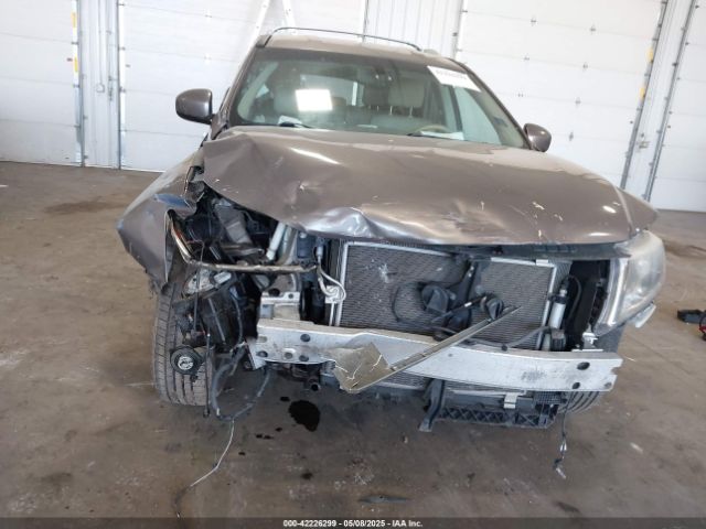 5N1AR2MM8EC677978 Nissan Pathfinder Sl