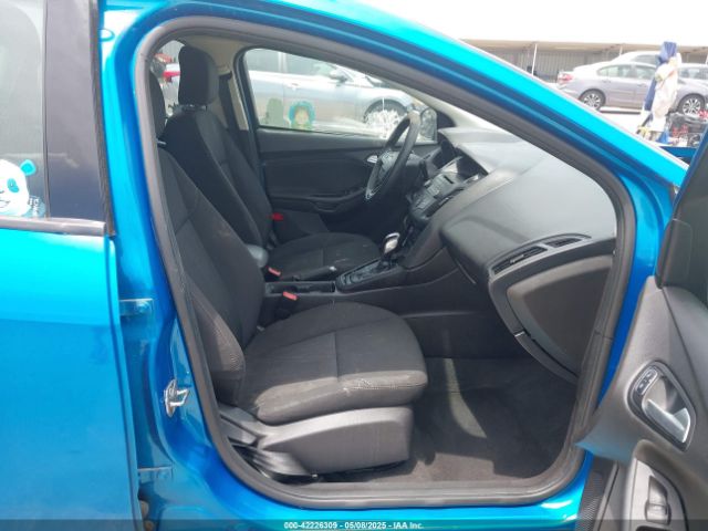 1FADP3K20GL404251 Ford FOCUS SE