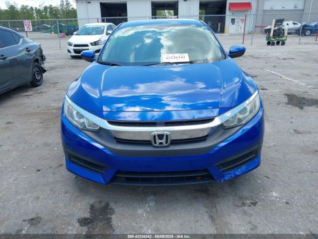 19XFC2F55JE011004 Honda Civic Lx
