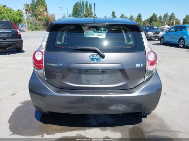 JTDKDTB30E1076549 Toyota Prius C Two
