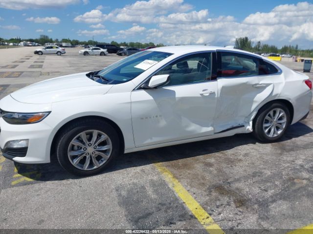 1G1ZD5ST2SF130788 Chevrolet Malibu Fwd 1lt