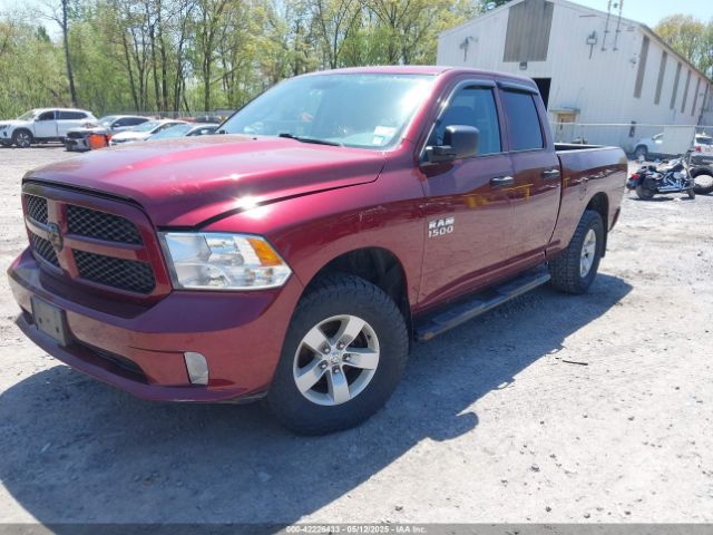 1C6RR7FG3JS327922 RAM 1500 Express  4x4 6'4 Box