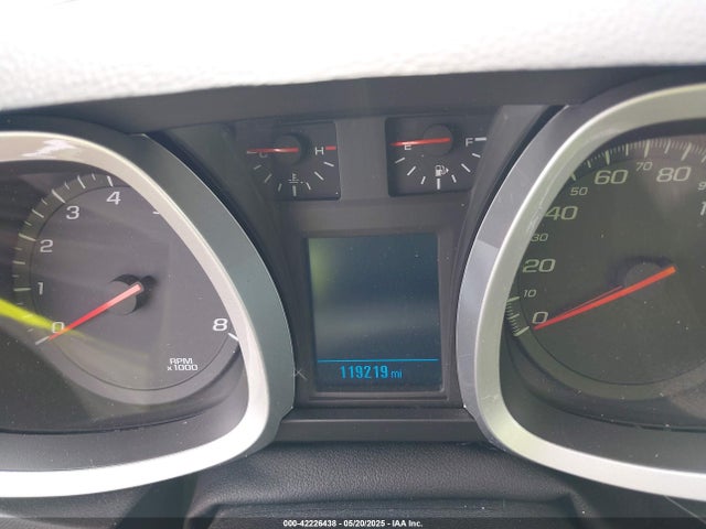 2GNALCEK5G1117215 Chevrolet EQUINOX LT