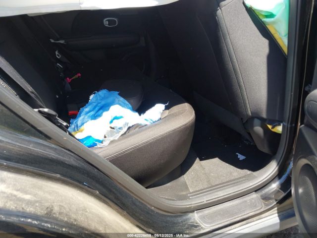 KNDJN2A28G7338426 KIA Soul