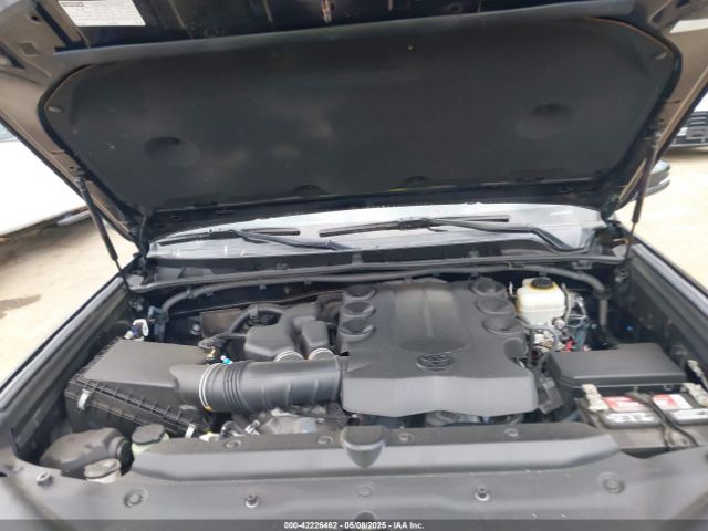 2017 TOYOTA 4RUNNER JTEBU5JR4H5417641 Photo 9