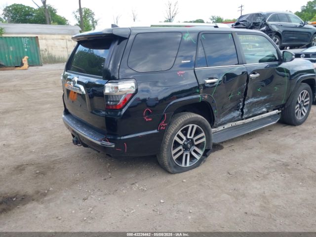 2017 TOYOTA 4RUNNER JTEBU5JR4H5417641 Photo 3