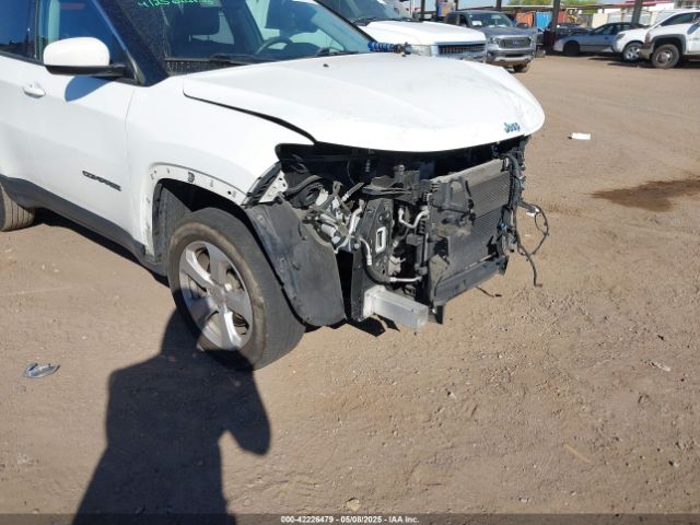 3C4NJDBBXKT682870 Jeep Compass Latitude 4x4
