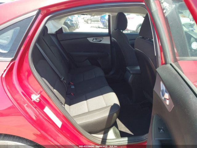 3KPF24AD8PE552487 KIA Forte Lxs