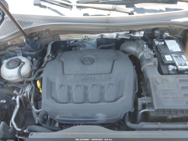 3VV2B7AX5LM035143 Volkswagen Tiguan 2.0t Se/2.0t Se R-line Black/2.0t Sel