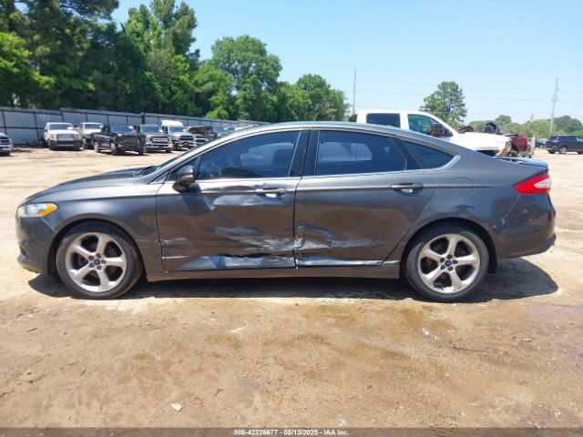 3FA6P0H73GR231384 Ford FUSION SE