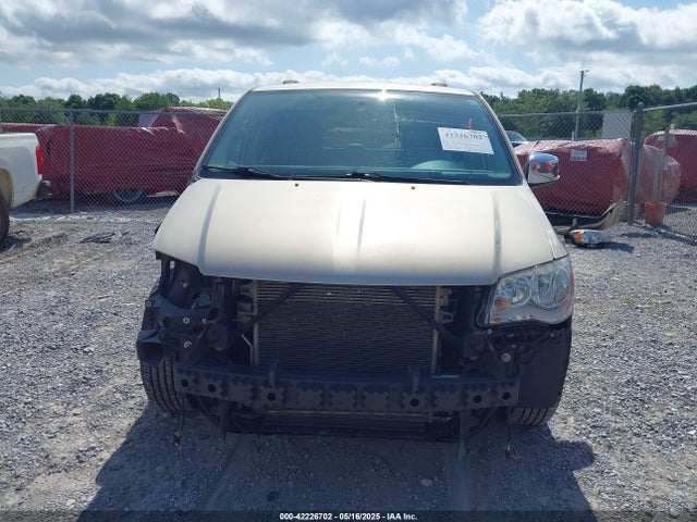 2C4RC1JG4GR189817 Chrysler Town & Country Limited