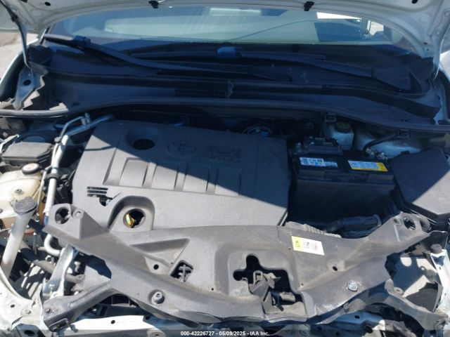 JTNKHMBX2K1049065 Toyota C-HR XLE