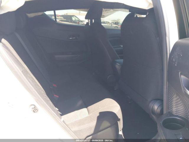 JTNKHMBX2K1049065 Toyota C-HR XLE