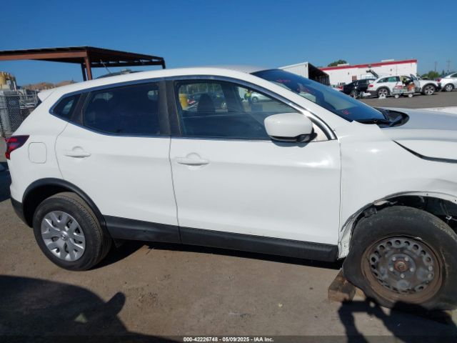 JN1BJ1CV9LW250196 Nissan Rogue Sport S Fwd Xtronic Cvt