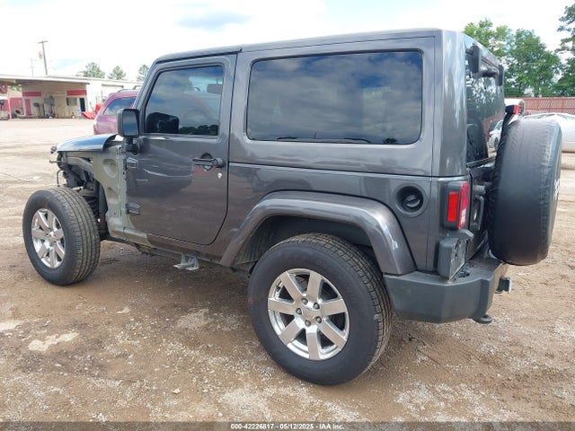 1C4AJWBG5GL153559 Jeep Wrangler Sahara