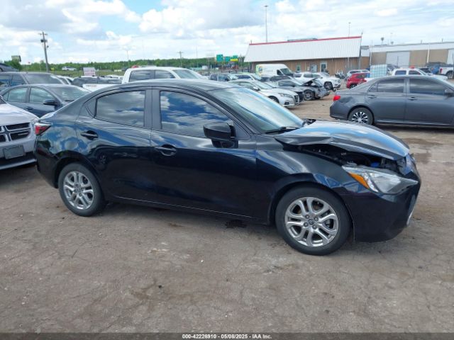 3MYDLBYV8JY319272 Toyota YARIS IA