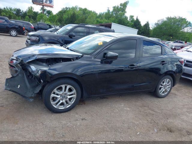 3MYDLBYV8JY319272 Toyota YARIS IA