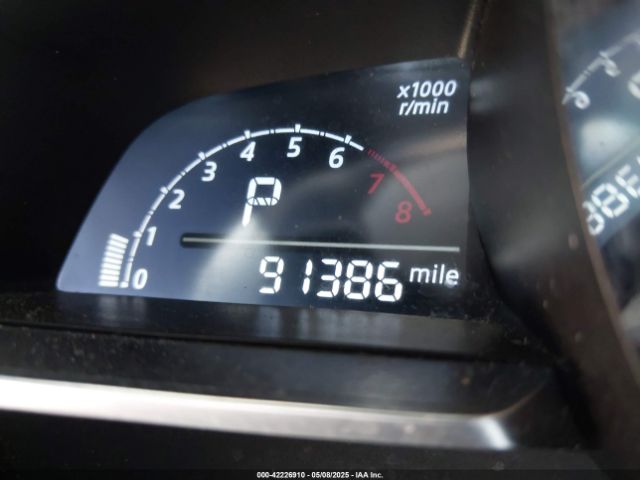 3MYDLBYV8JY319272 Toyota YARIS IA