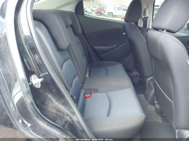 3MYDLBYV8JY319272 Toyota YARIS IA