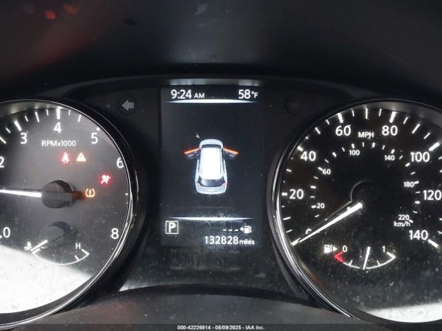 JN8AT2MV9HW269933 Nissan ROGUE SV