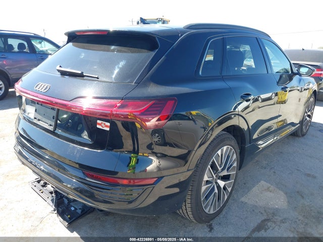 2024 AUDI Q8 E-TRON WA15AAGEXRB032525 Photo 3