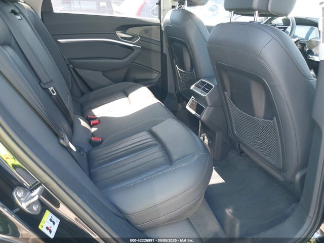 2024 AUDI Q8 E-TRON WA15AAGEXRB032525 Photo 7