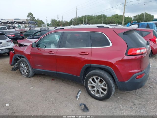 1C4PJLCB1FW627998 Jeep Cherokee Latitude